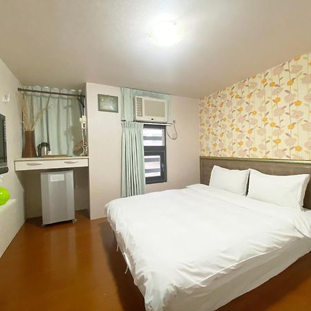 Fengjia 101 Appartement Taichung Buitenkant foto