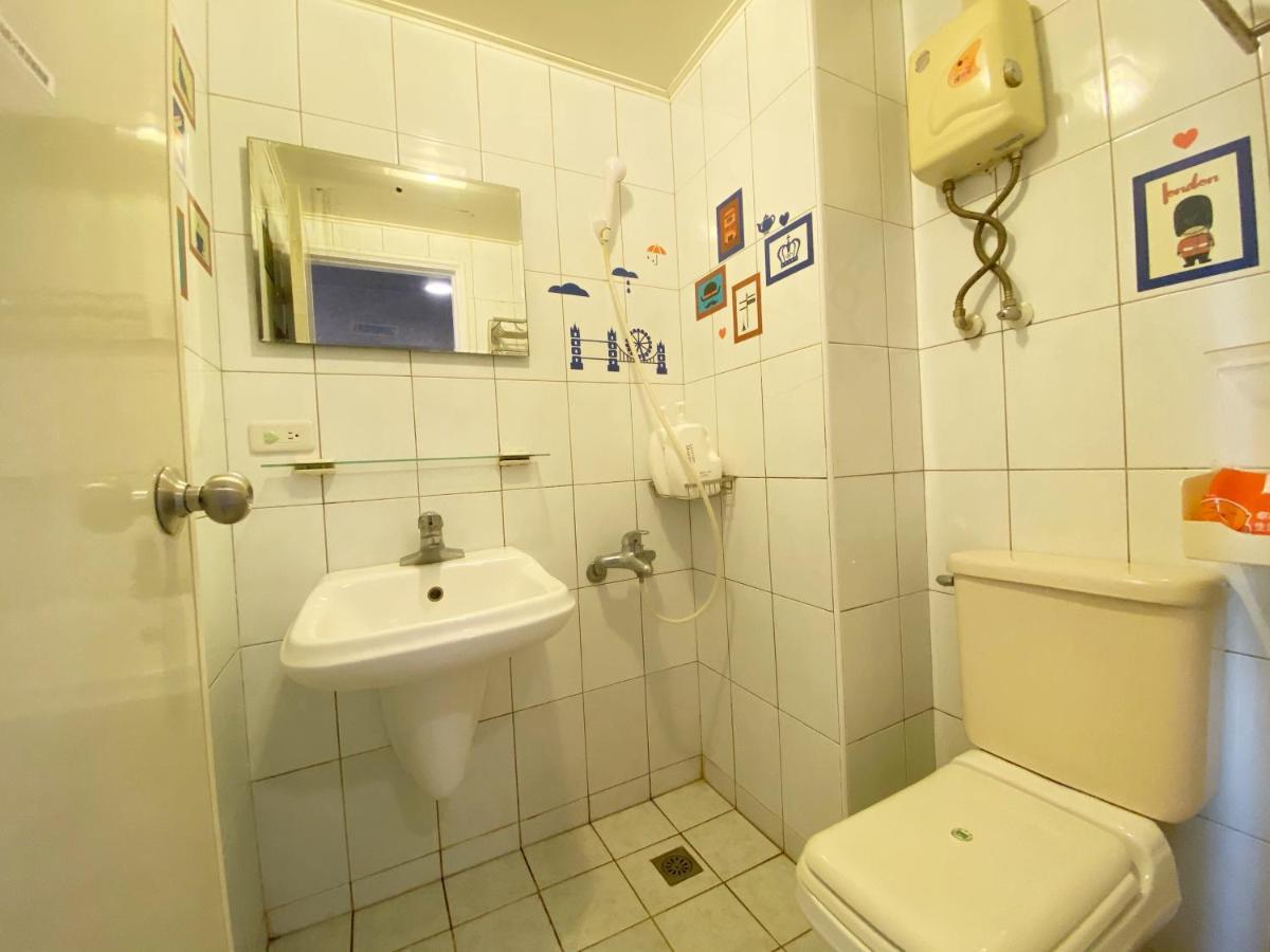 Fengjia 101 Appartement Taichung Buitenkant foto